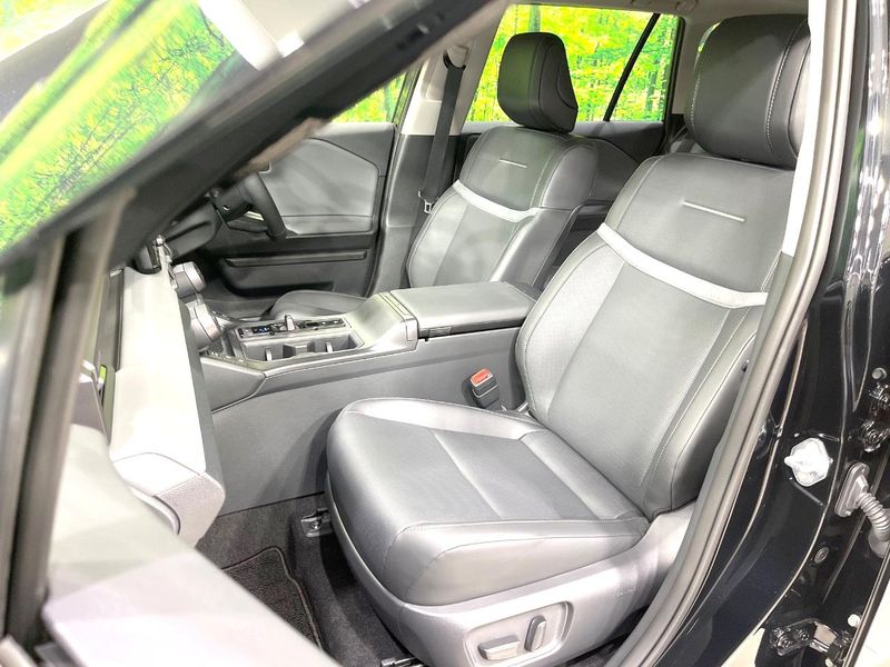 2026 Toyota RAV4 6AA-AXAN64 (UW-6a5c3ec23fbce)[24]