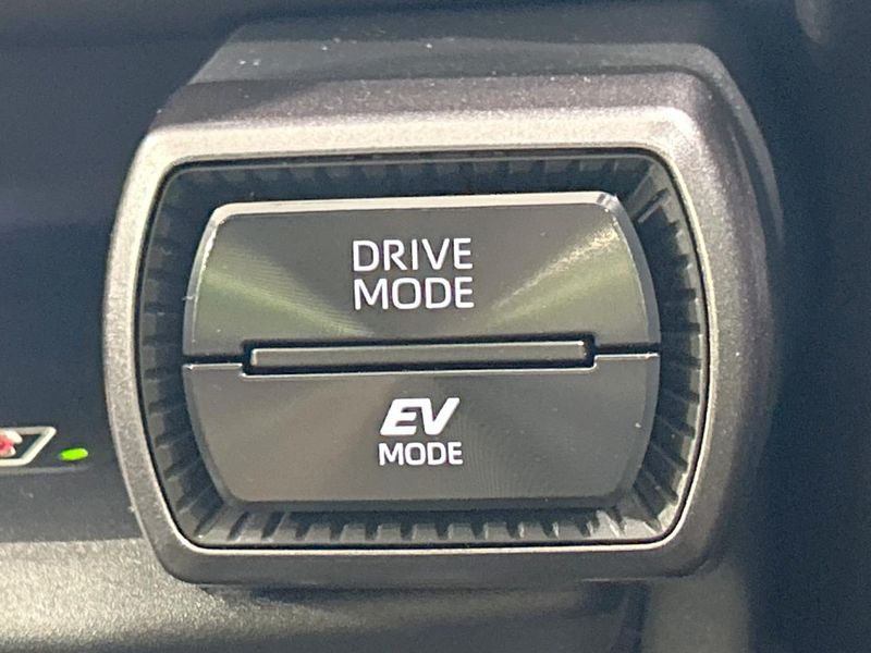 2026 Toyota RAV4 6AA-AXAN64 (UW-6a5c3ec3726a9)[28]
