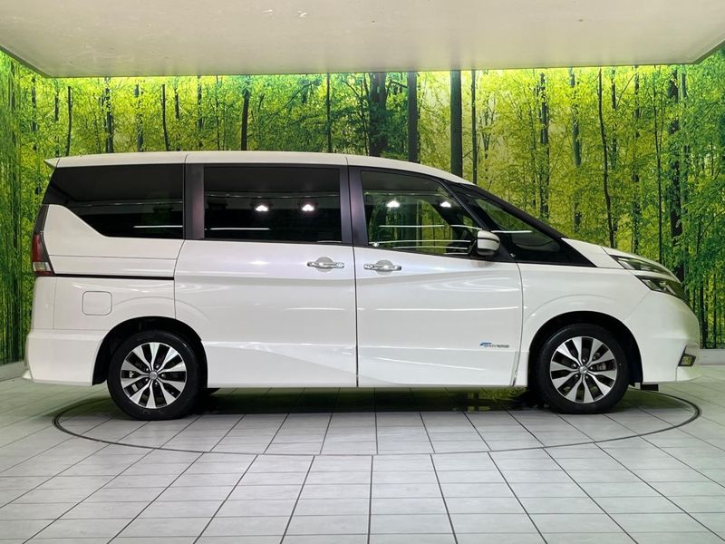 2017 Nissan Serena DAA-GFC27 (UW-6a5c3f67b4b2c)[9]