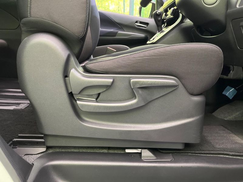 2017 Nissan Serena DAA-GFC27 (UW-6a5c3f67b4b2c)[18]