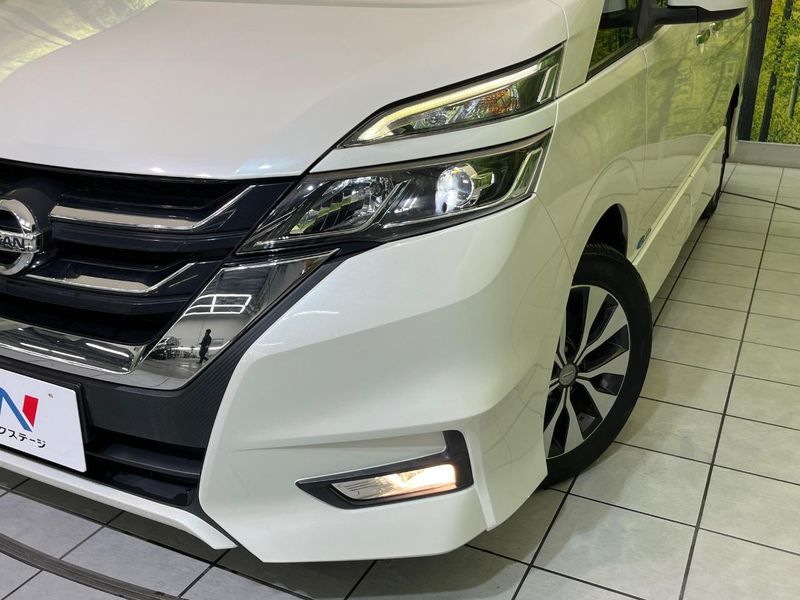 2017 Nissan Serena DAA-GFC27 (UW-6a5c3f67b4b2c)[12]