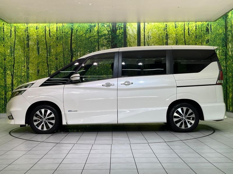 2017 Nissan Serena DAA-GFC27 (UW-6a5c3f67b4b2c)[5]