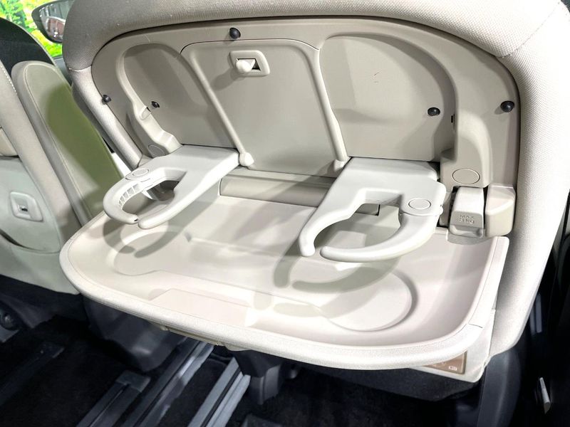 2018 Nissan Serena DAA-GFC27 (UW-6a5c3f697be8d)[20]