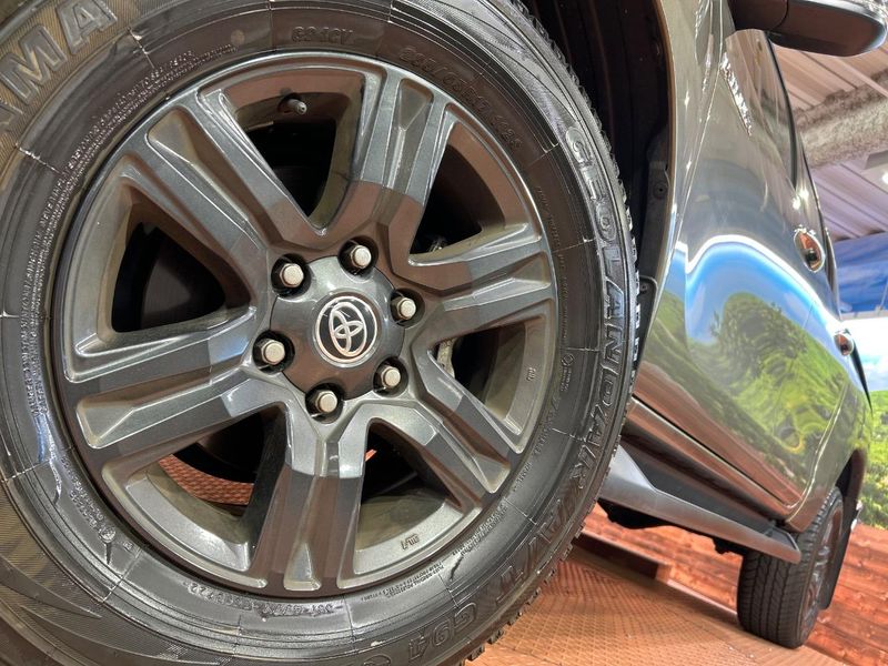 2022 Toyota Hilux 3DF-GUN125 (UW-6a5c3f931c0db)[7]