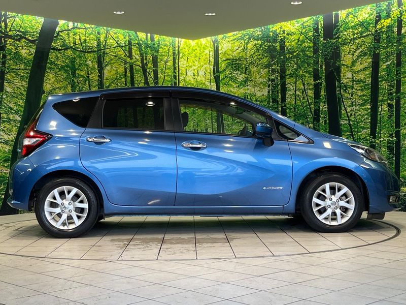 2017 Nissan Note DAA-HE12 (UW-6a5c3fa278212)[21]