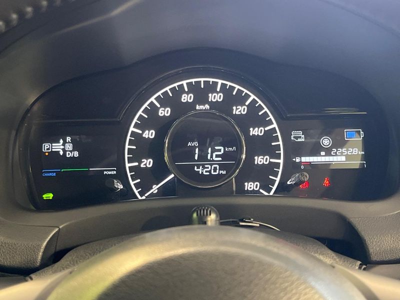 2017 Nissan Note DAA-HE12 (UW-6a5c3fa278212)[25]