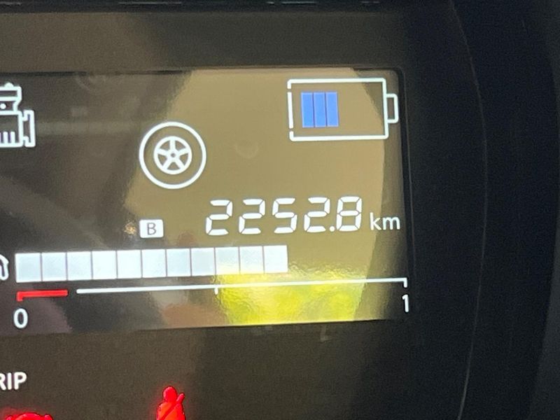 2017 Nissan Note DAA-HE12 (UW-6a5c3fa278212)[2]
