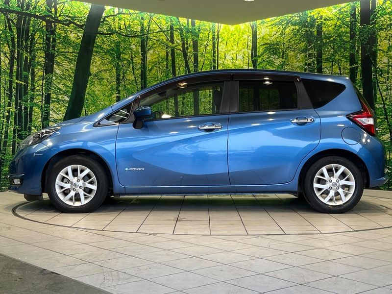 2017 Nissan Note DAA-HE12 (UW-6a5c3fa278212)[17]