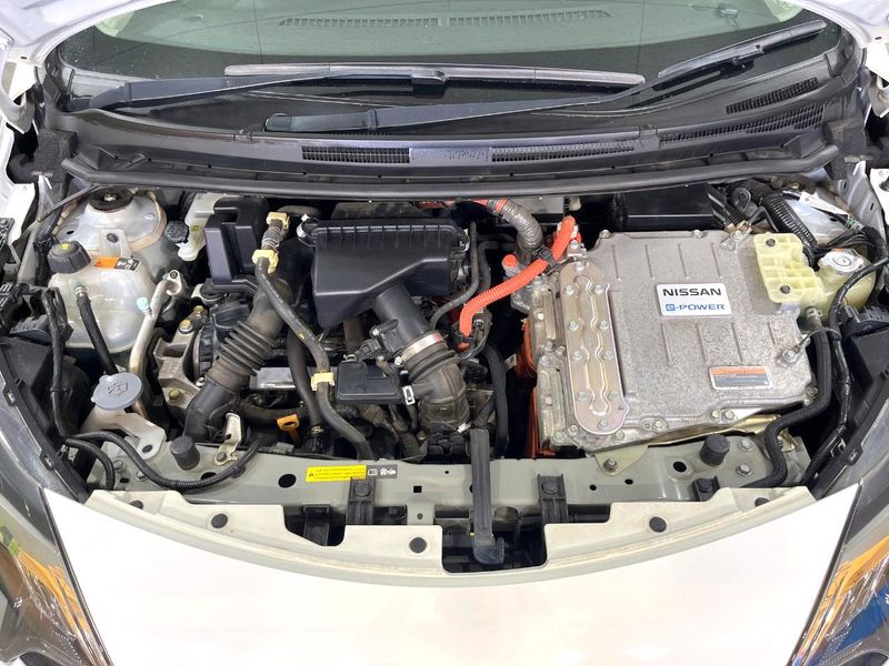 2018 Nissan Note DAA-HE12 (UW-6a5c3fa452ce4)[4]