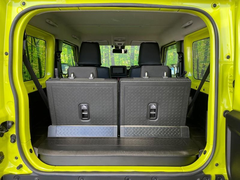 2023 Suzuki Jimny 3BA-JB64W (UW-6a5c3fc195b39)[28]