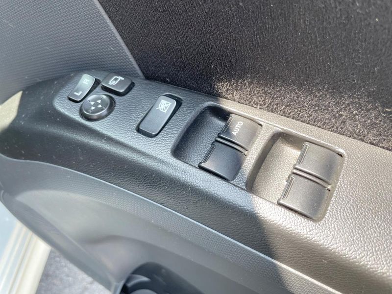 2012 Suzuki Solio Bandit DBA-MA15S (UW-6a5c40abf234d)[14]