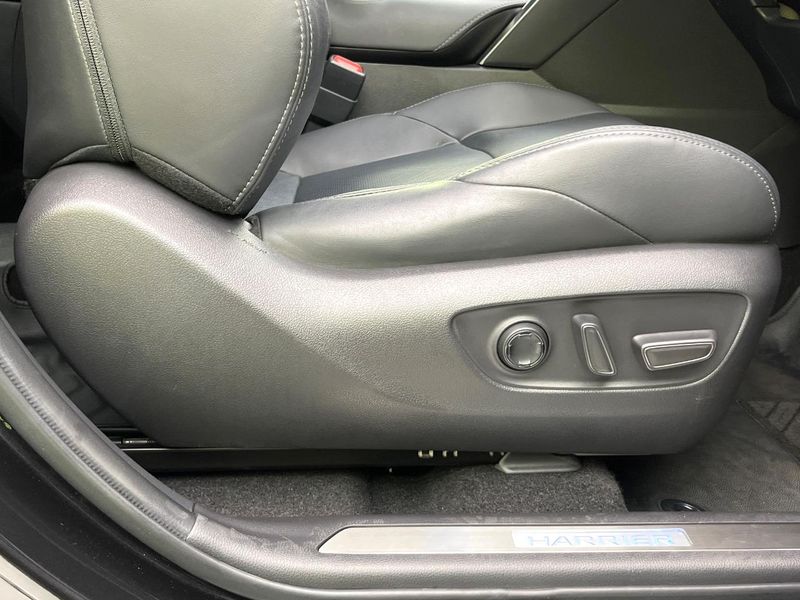 2021 Toyota Harrier 6BA-MXUA80 (UW-6a5c41456af0e)[24]