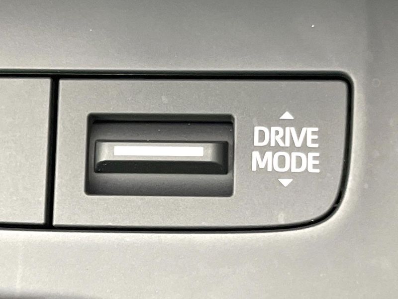 2023 Toyota Harrier 6BA-MXUA80 (UW-6a5c4147e800b)[18]