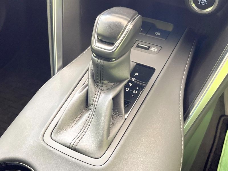 2023 Toyota Harrier 6BA-MXUA80 (UW-6a5c4147e800b)[17]