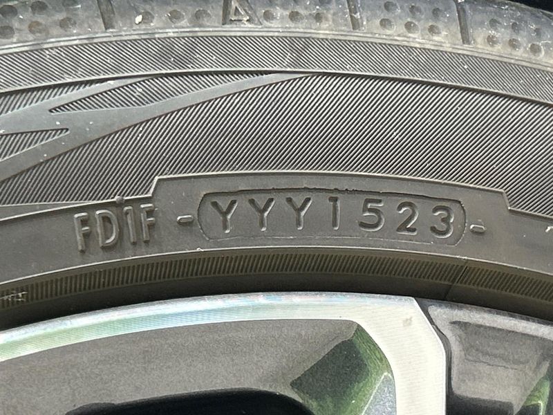 2023 Toyota Prius 6AA-MXWH60 (UW-6a5c414e2f165)[11]