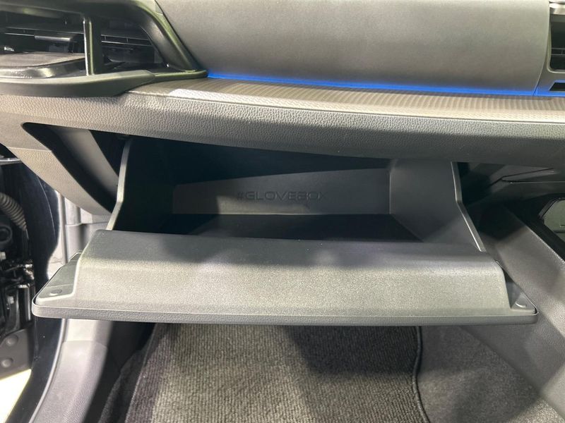 2023 Toyota Prius 6AA-MXWH60 (UW-6a5c414e2f165)[5]