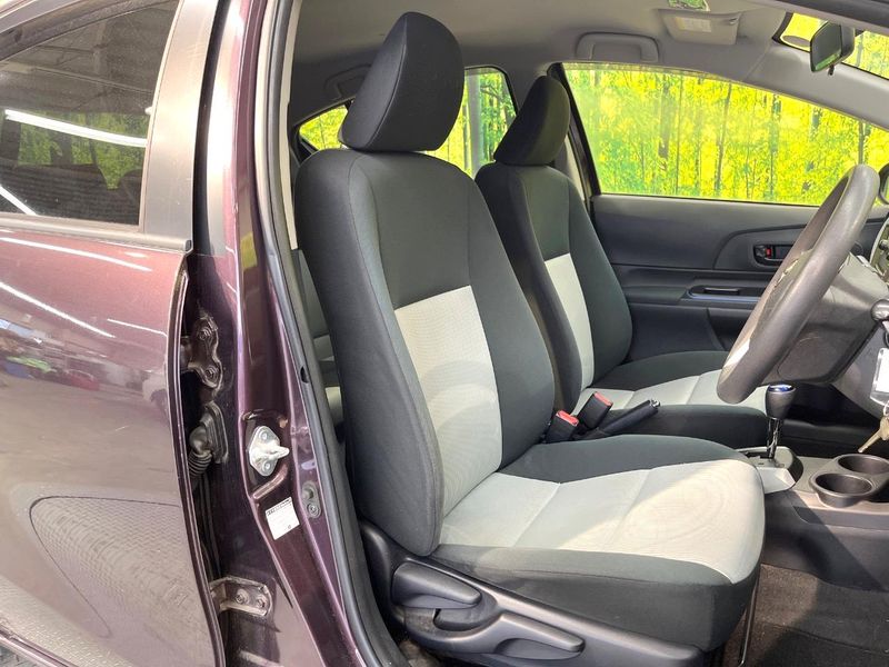 2014 Toyota Aqua DAA-NHP10 (UW-6a5c416632a5c)[29]