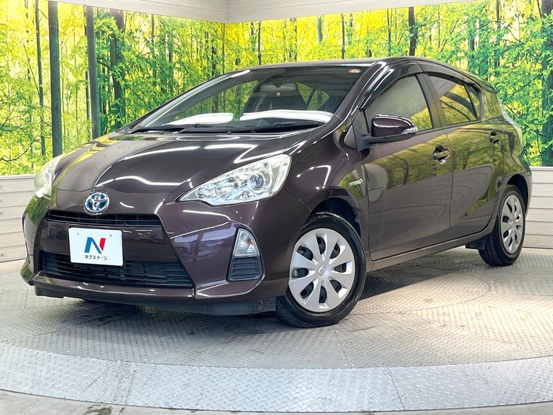 2014 Toyota Aqua DAA-NHP10 (UW-6a5c416632a5c)[0]