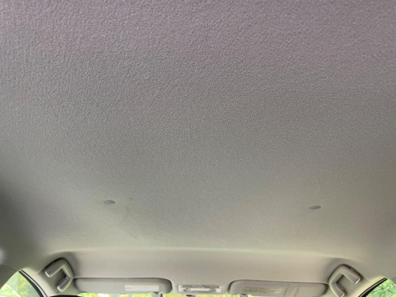 2013 Toyota Aqua DAA-NHP10 (UW-6a5c416be37b3)[25]