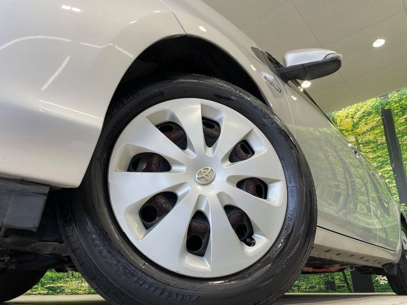 2013 Toyota Aqua DAA-NHP10 (UW-6a5c416be37b3)[15]