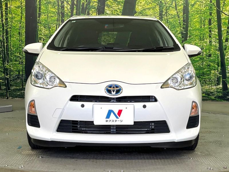 2014 Toyota Aqua DAA-NHP10 (UW-6a5c416d59970)[13]