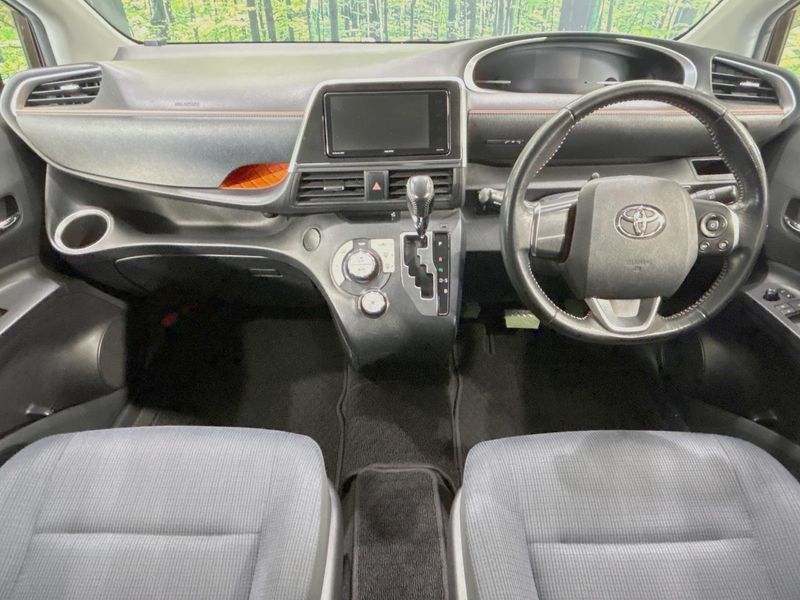 2017 Toyota Sienta DBA-NSP170G (UW-6a5c417f47d14)[18]