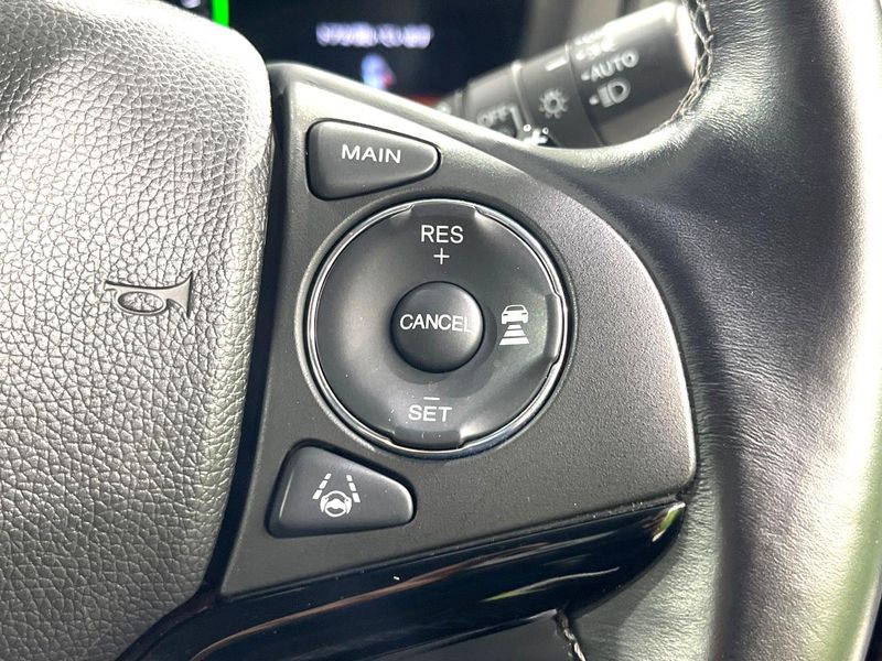 2017 Honda Vezel DAA-RU4 (UW-6a5c419f80f27)[23]