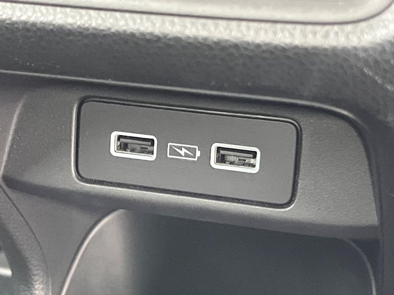 2022 Honda Vezel 6AA-RV5 (UW-6a5c41a53b621)[23]