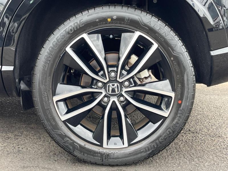 2022 Honda Vezel 6AA-RV5 (UW-6a5c41a53b621)[13]