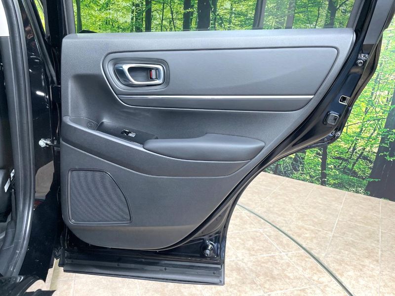 2023 Honda Vezel 6AA-RV5 (UW-6a5c41a7db97e)[28]