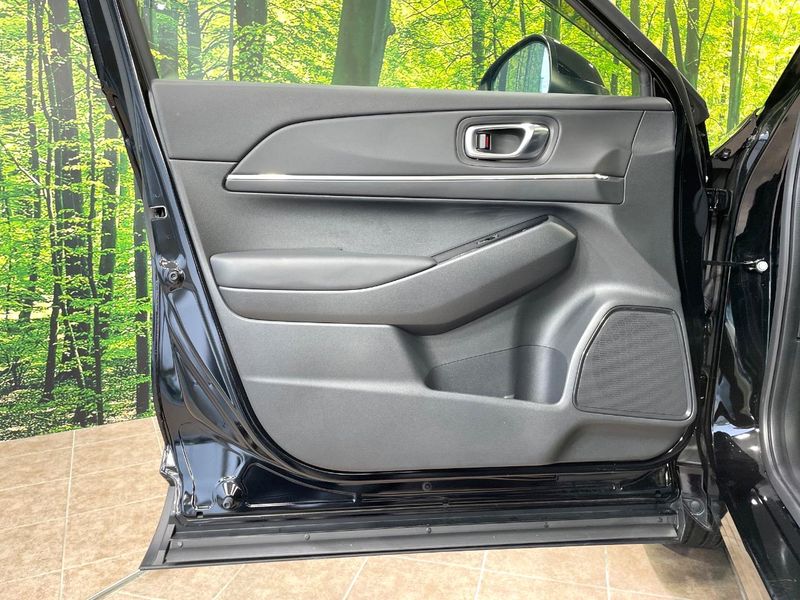 2023 Honda Vezel 6AA-RV5 (UW-6a5c41a7db97e)[21]