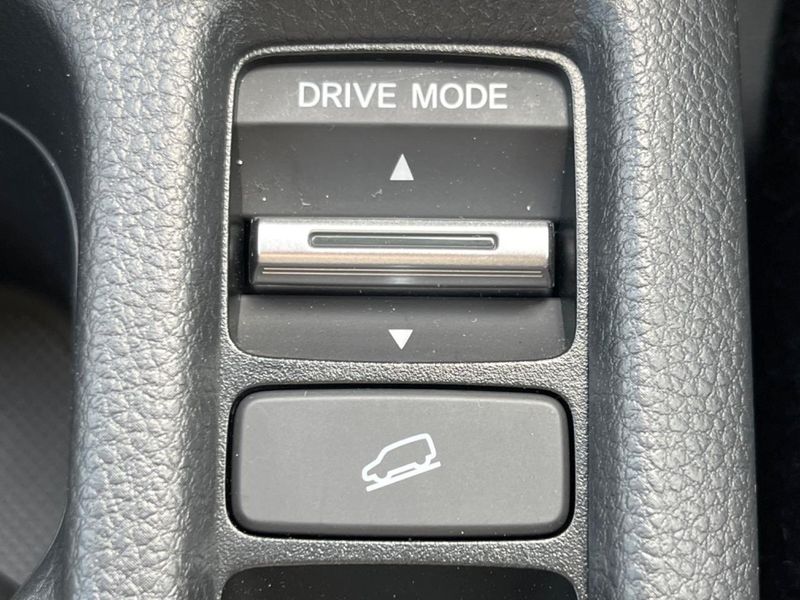 2024 Honda Vezel 6AA-RV5 (UW-6a5c41a9551de)[22]