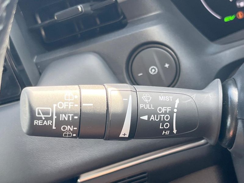 2024 Honda Vezel 6AA-RV5 (UW-6a5c41a9551de)[10]
