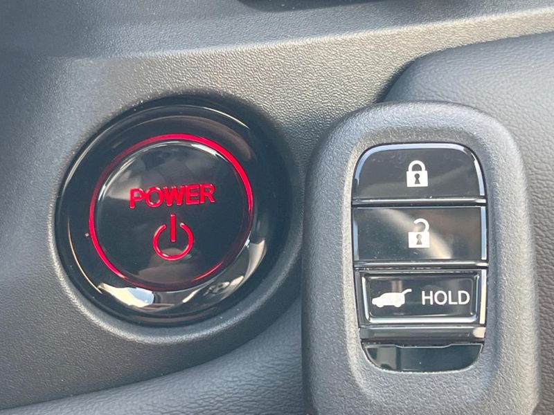 2024 Honda Vezel 6AA-RV5 (UW-6a5c41a9551de)[17]
