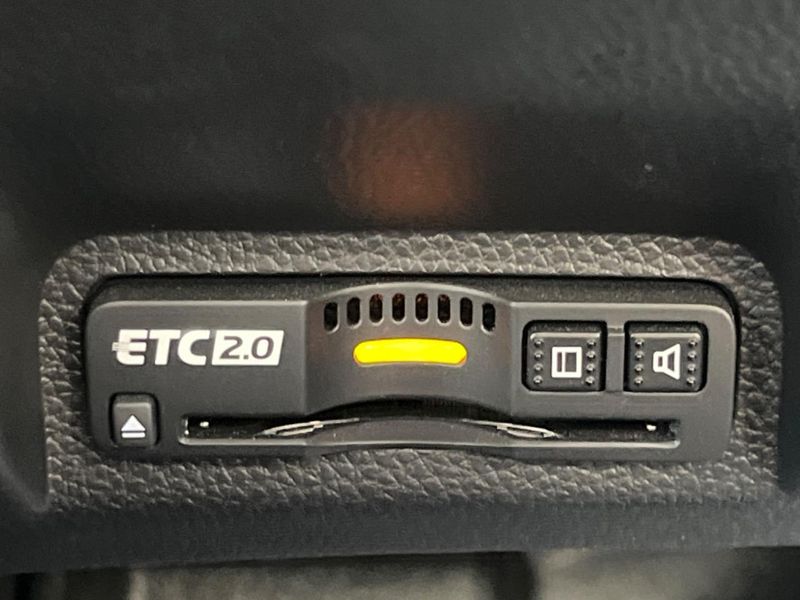 2024 Honda Vezel 6AA-RV5 (UW-6a5c41a9551de)[14]