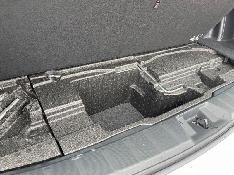 2019 Subaru Forester 5AA-SKE (UW-6a5c41c566971)[27]