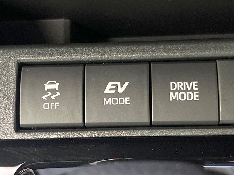 2025 Toyota Corolla Cross 6AA-ZVG13 (UW-6a5c4237e63ab)[20]