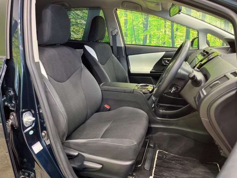 2018 Toyota Prius α DAA-ZVW41W (UW-6a5c423f80af5)[19]