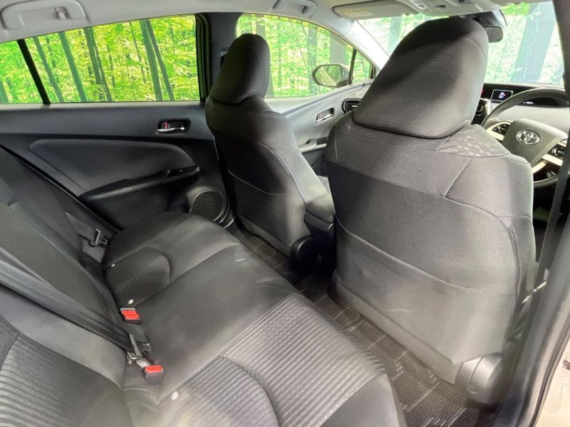 2016 Toyota Prius DAA-ZVW50 (UW-6a5c4242e386e)[26]