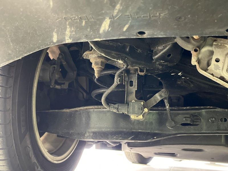2016 Toyota Prius DAA-ZVW50 (UW-6a5c4242e386e)[12]