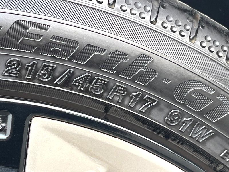 2020 Toyota Prius DAA-ZVW51 (UW-6a5c4247386d8)[26]