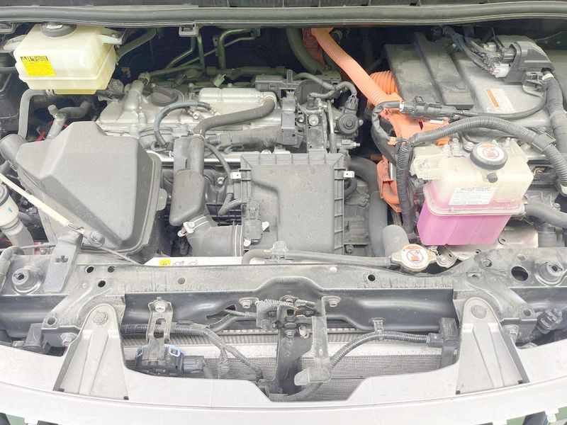 2017 Toyota Esquire DAA-ZWR80G (UW-6a5c4256b6704)[4]