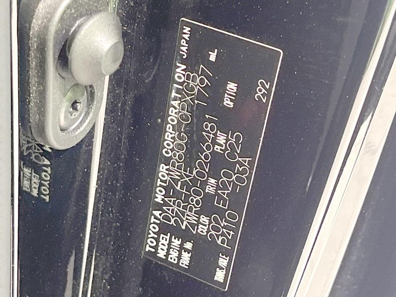 2017 Toyota Esquire DAA-ZWR80G (UW-6a5c4256b6704)[1]