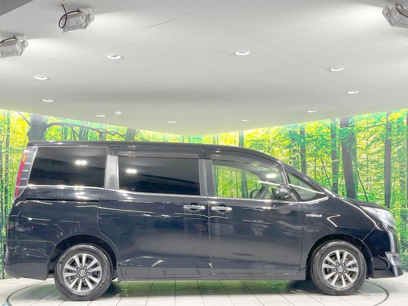 2017 Toyota Esquire DAA-ZWR80G (UW-6a5c4256b6704)[19]