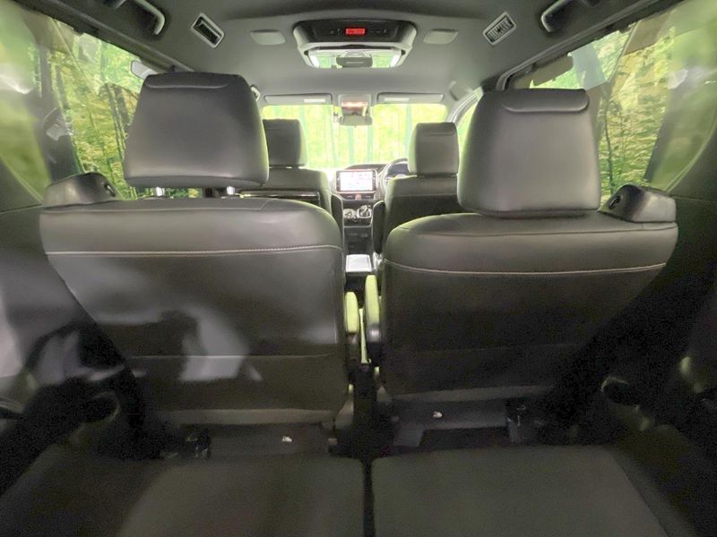 2017 Toyota Esquire DAA-ZWR80G (UW-6a5c4256b6704)[14]