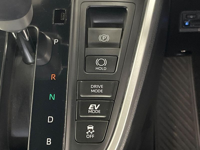 2023 Toyota Voxy 6AA-ZWR90W (UW-6a5c425ded81f)[12]