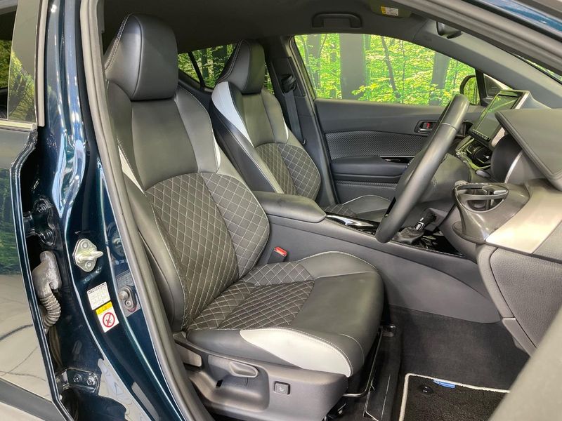 2019 Toyota C-HR DAA-ZYX10 (UW-6a5c426ea5ded)[19]