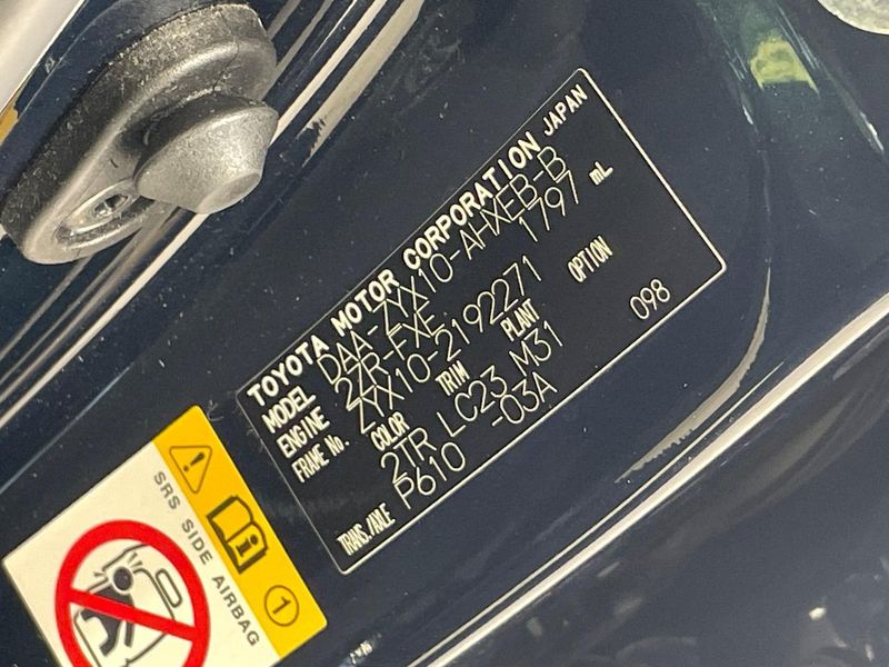 2019 Toyota C-HR DAA-ZYX10 (UW-6a5c426ea5ded)[1]