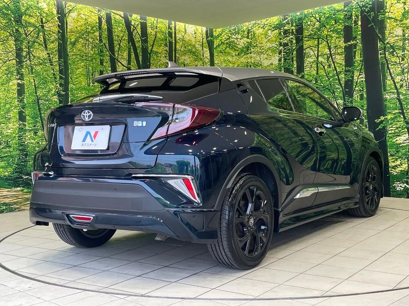 2019 Toyota C-HR DAA-ZYX10 (UW-6a5c426ea5ded)[16]