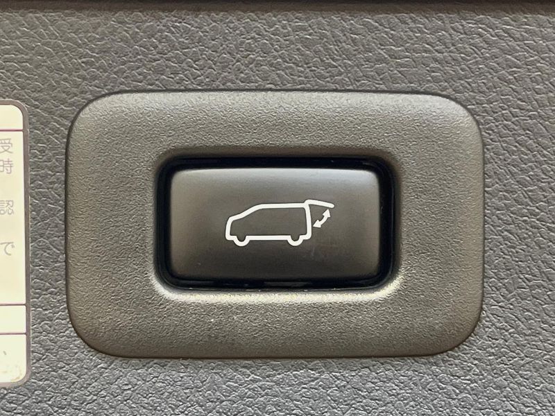 2016 Toyota Vellfire Hybrid DAA-AYH30W (UW-6a5d904110b09)[5]
